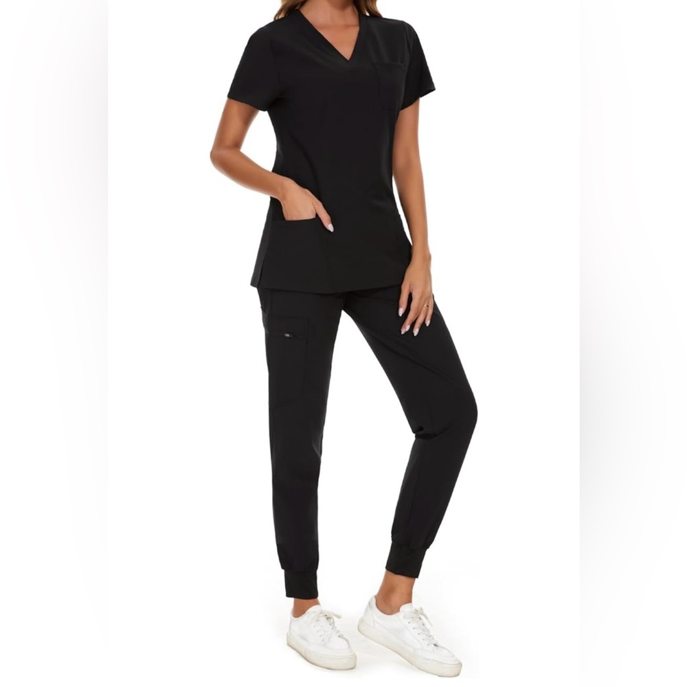 Cozyfit Womens Scrubs 3 Pocket Top and 5 Pocket Joggers in Black size Large